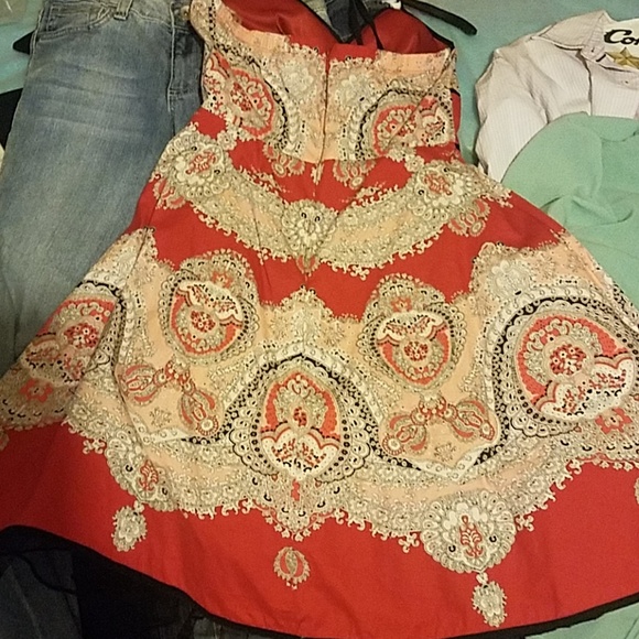 Red Black & White Sleeveless Party Dress Size 7 - Picture 2 of 4